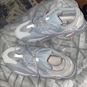 Yeezy 700